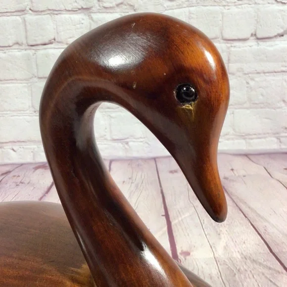 Vintage Hand Carved Wood Swan with Glass Marble Eyes - Picture 7 of 12